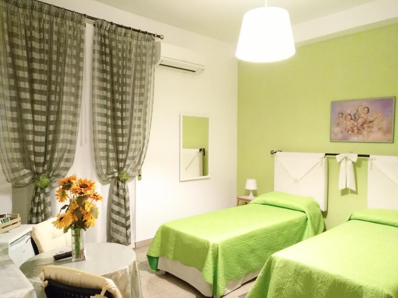 Divina Bed & Breakfast *